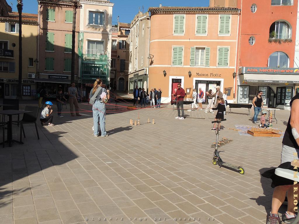 2024 11 02 EN FLANANT SUR SANARY (59).jpg